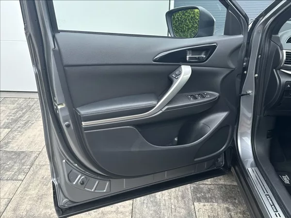 Mitsubishi Eclipse Cross 2,2 DI-D 148PS Spirit+ A/T 4x - foto 13