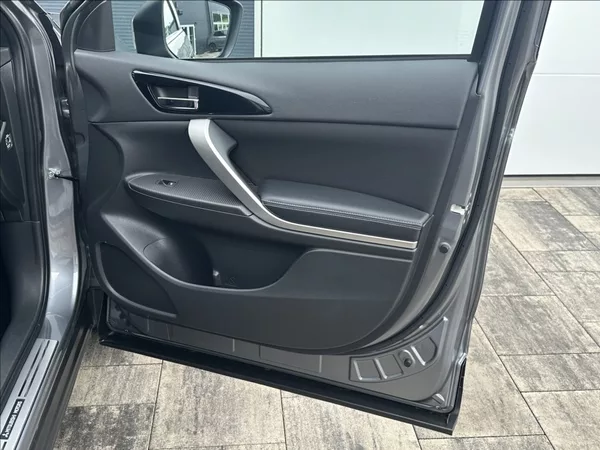 Mitsubishi Eclipse Cross 2,2 DI-D 148PS Spirit+ A/T 4x - foto 18