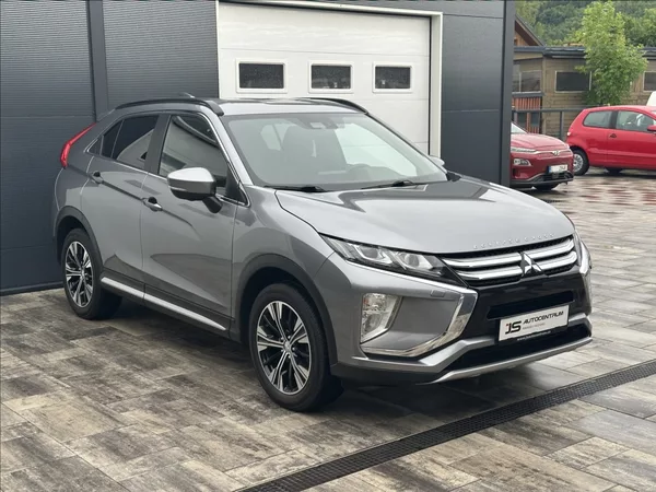 Mitsubishi Eclipse Cross 2,2 DI-D 148PS Spirit+ A/T 4x - foto 5