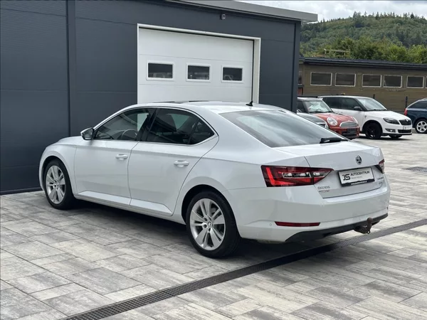 Škoda Superb 1,4 TSI 150PS Style Plus 4x4 - foto 10