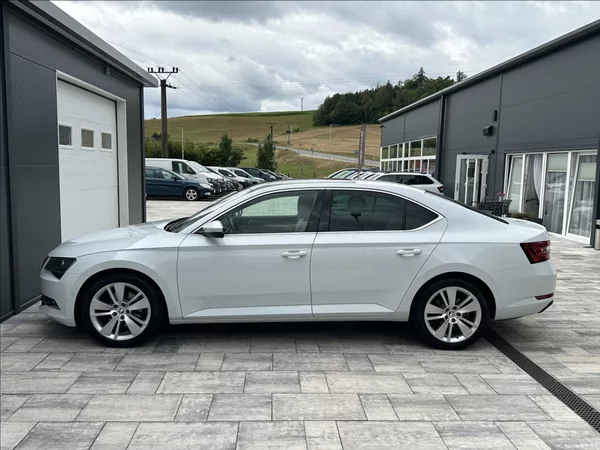 Škoda Superb 1,4 TSI 150PS Style Plus 4x4 - foto 11