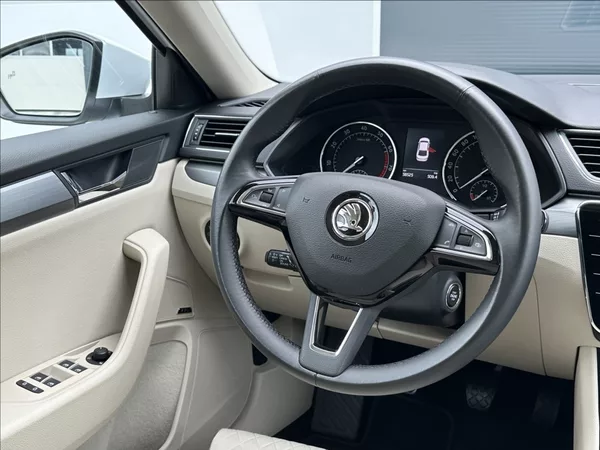 Škoda Superb 1,4 TSI 150PS Style Plus 4x4 - foto 22