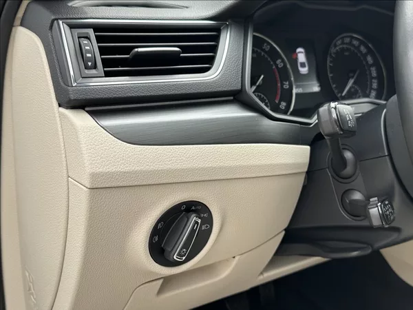 Škoda Superb 1,4 TSI 150PS Style Plus 4x4 - foto 30