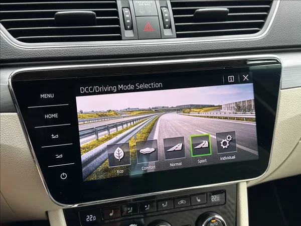 Škoda Superb 1,4 TSI 150PS Style Plus 4x4 - foto 38