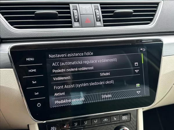 Škoda Superb 1,4 TSI 150PS Style Plus 4x4 - foto 39