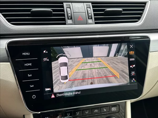 Škoda Superb 1,4 TSI 150PS Style Plus 4x4 - foto 40