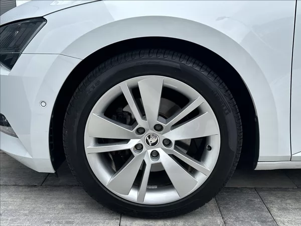 Škoda Superb 1,4 TSI 150PS Style Plus 4x4 - foto 47