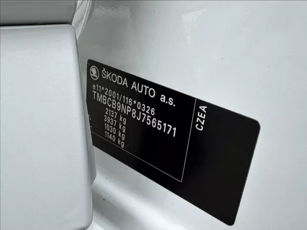 Škoda Superb 1,4 TSI 150PS Style Plus 4x4 - foto 51