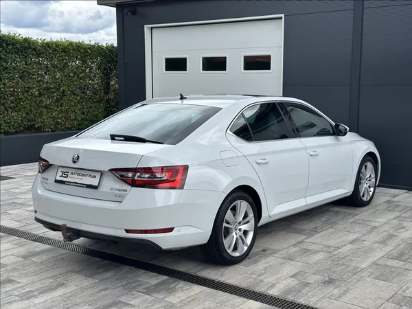 Škoda Superb 1,4 TSI 150PS Style Plus 4x4 - foto 7