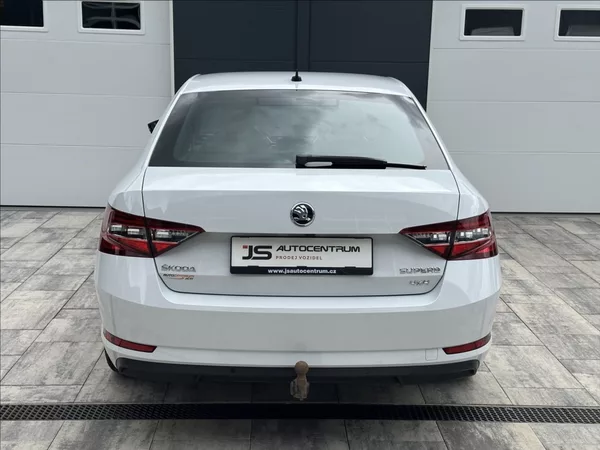 Škoda Superb 1,4 TSI 150PS Style Plus 4x4 - foto 8