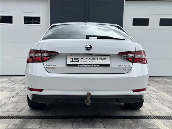 Škoda Superb 1,4 TSI 150PS Style Plus 4x4 - foto 9