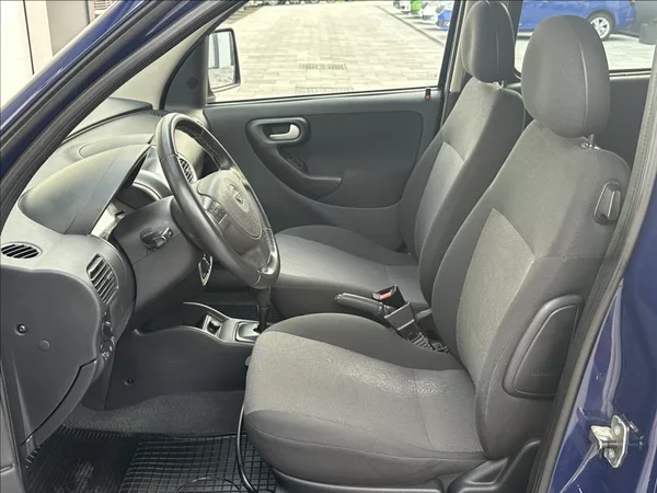 Opel Combo 1,3 CDTI 75PS Edition A/T - foto 12