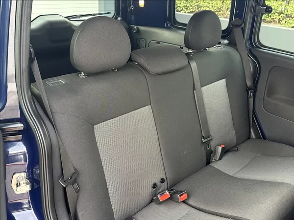 Opel Combo 1,3 CDTI 75PS Edition A/T - foto 21