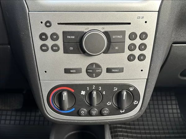 Opel Combo 1,3 CDTI 75PS Edition A/T - foto 27