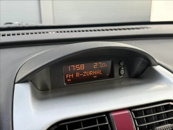Opel Combo 1,3 CDTI 75PS Edition A/T - foto 33