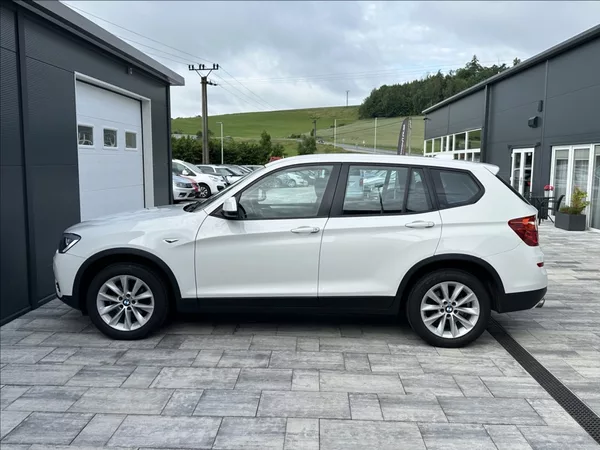 BMW X3 2,0 28i 245PS Advantage A/T 4 - foto 11