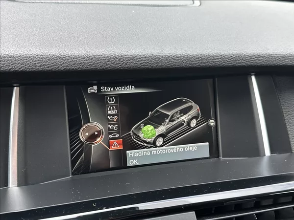 BMW X3 2,0 28i 245PS Advantage A/T 4 - foto 36