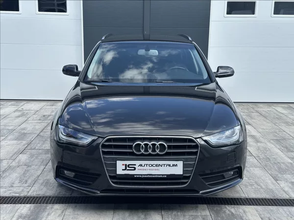 Audi A4 3,0 TDI 204PS Ambiente A/T - foto 3