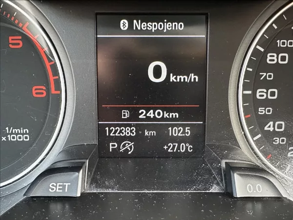 Audi A4 3,0 TDI 204PS Ambiente A/T - foto 39