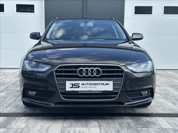 Audi A4 3,0 TDI 204PS Ambiente A/T - foto 4