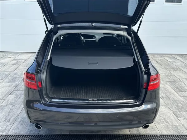 Audi A4 3,0 TDI 204PS Ambiente A/T - foto 41