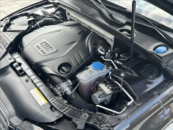 Audi A4 3,0 TDI 204PS Ambiente A/T - foto 47