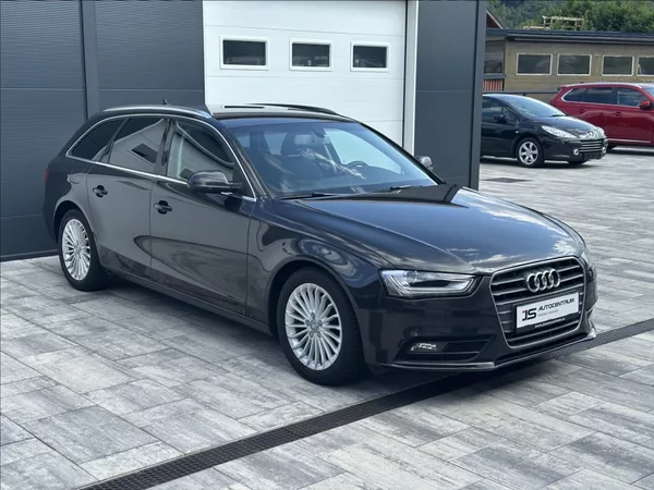 Audi A4 3,0 TDI 204PS Ambiente A/T - foto 5