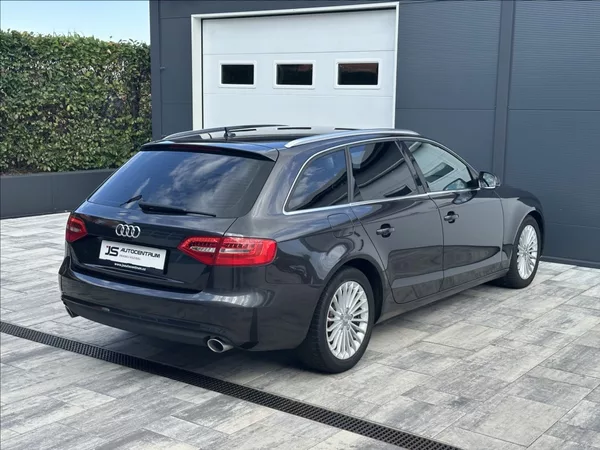 Audi A4 3,0 TDI 204PS Ambiente A/T - foto 7