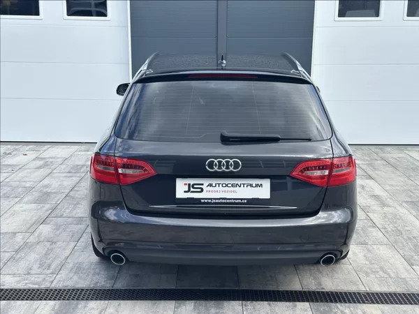 Audi A4 3,0 TDI 204PS Ambiente A/T - foto 8