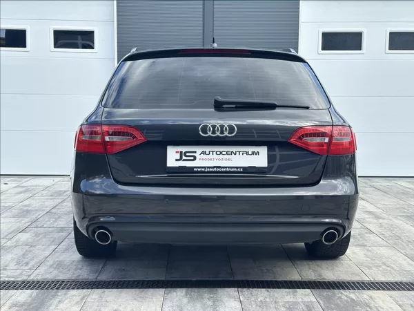 Audi A4 3,0 TDI 204PS Ambiente A/T - foto 9