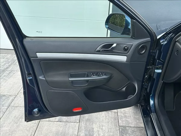 Škoda Octavia 1,8 TSI 152PS II FL Family - foto 13