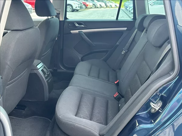 Škoda Octavia 1,8 TSI 152PS II FL Family - foto 14