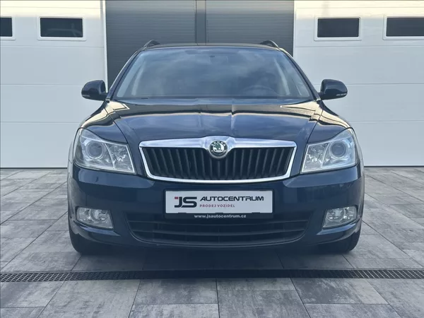 Škoda Octavia 1,8 TSI 152PS II FL Family - foto 4