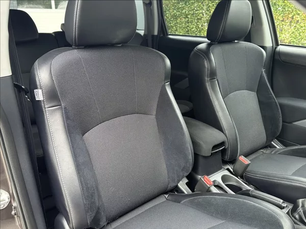 Mitsubishi Outlander 2,2 DI-D 177PS X-Tra - foto 17