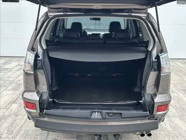 Mitsubishi Outlander 2,2 DI-D 177PS X-Tra - foto 35
