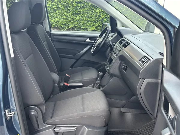 Volkswagen Caddy 2,0 TDI 122PS Trendline 4x4 - foto 17