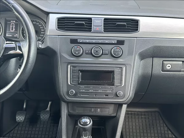 Volkswagen Caddy 2,0 TDI 122PS Trendline 4x4 - foto 26
