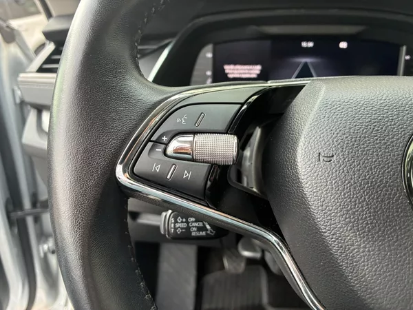 Škoda Octavia 2.0TDi, 85KW, ACC, KEYLESS,DPH - foto 18