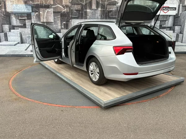 Škoda Octavia 2.0TDi, 85KW, ACC, KEYLESS,DPH - foto 9