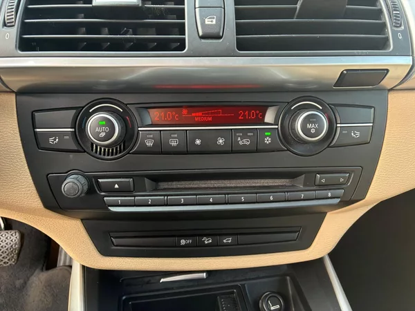 BMW X5 40D, 3.0D, 225KW, XDRIVE - foto 14