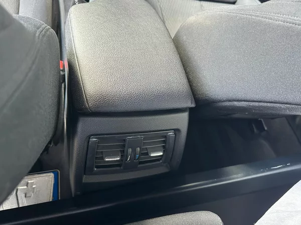 BMW Řada 3 318D, 2.0D, 105KW, 4x4 - foto 13