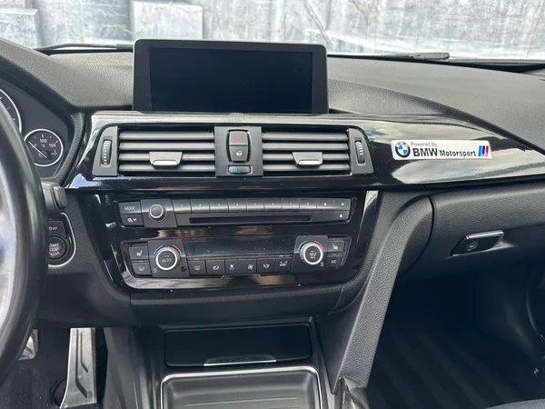 BMW Řada 3 318D, 2.0D, 105KW, 4x4 - foto 14