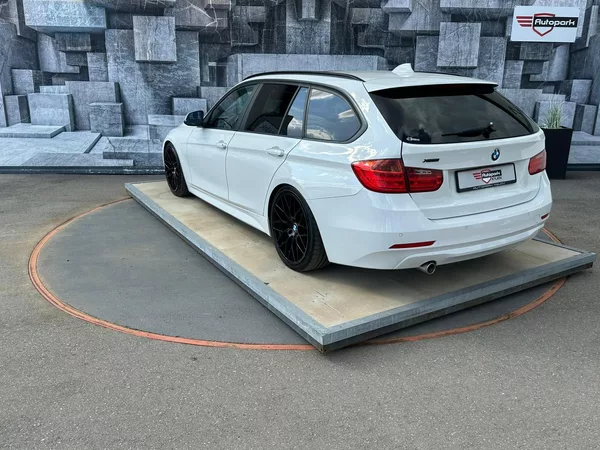 BMW Řada 3 318D, 2.0D, 105KW, 4x4 - foto 8