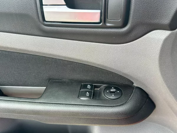 Ford Focus 1.6TDCi, 66KW, VYHŘ. SEDADLA - foto 20