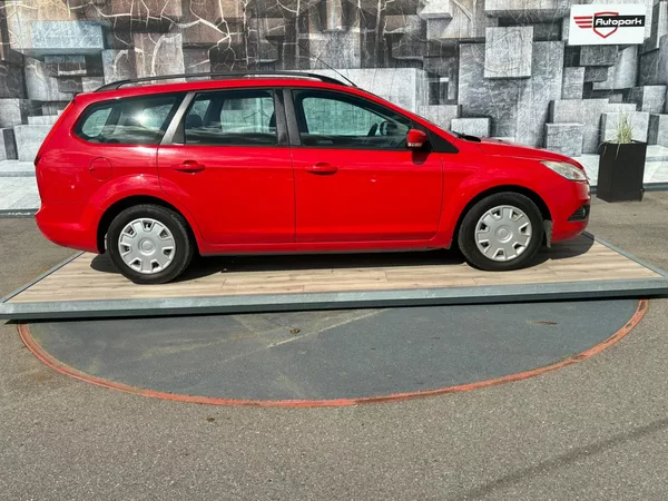 Ford Focus 1.6TDCi, 66KW, VYHŘ. SEDADLA - foto 5