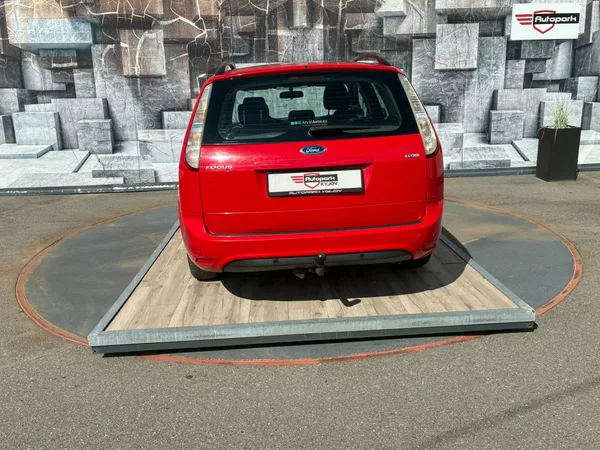 Ford Focus 1.6TDCi, 66KW, VYHŘ. SEDADLA - foto 7