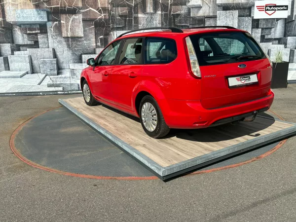 Ford Focus 1.6TDCi, 66KW, VYHŘ. SEDADLA - foto 8