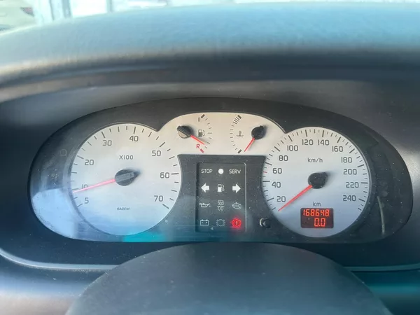 Renault Mégane 1.6i 79KW - foto 13