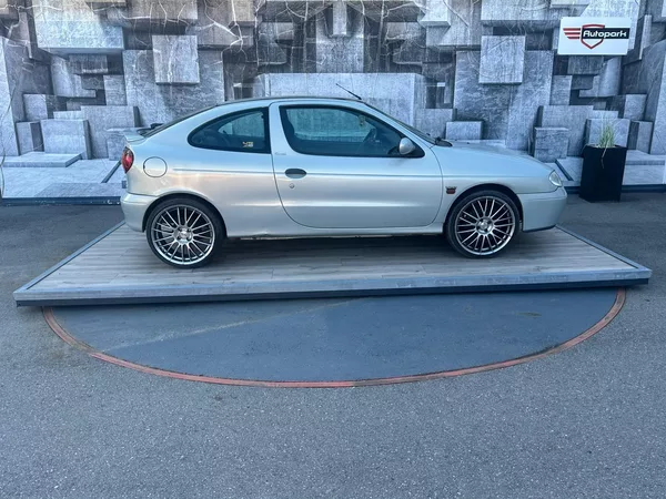 Renault Mégane 1.6i 79KW - foto 6