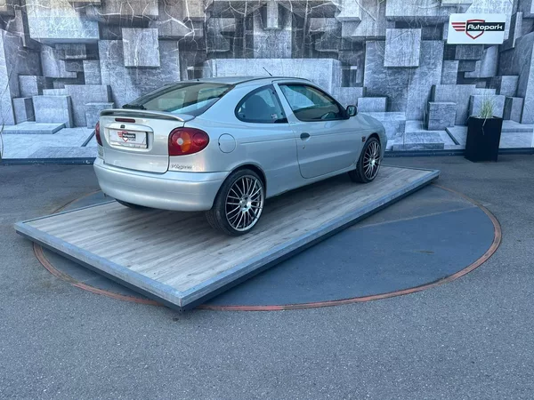Renault Mégane 1.6i 79KW - foto 7